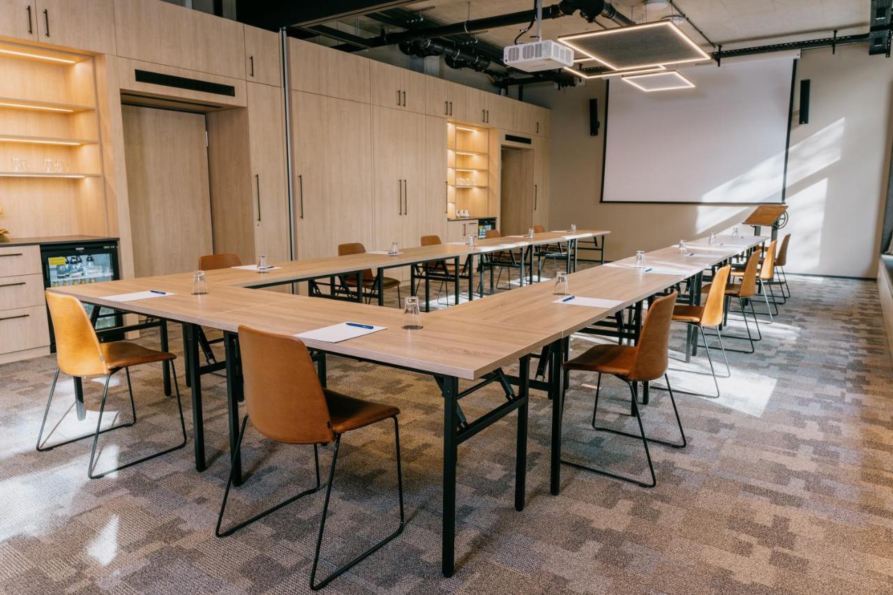 Loom Hotel & Skybar Eislingen Ngoại thất bức ảnh
